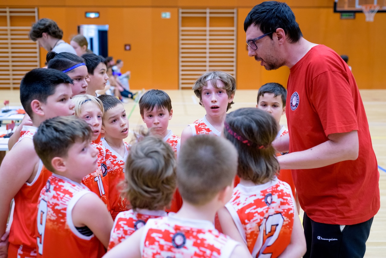 U9/2: ZWEI SIEGE BEIM MINITURNIER