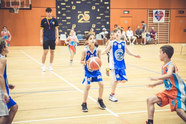 Basketball-196 Basketball-196