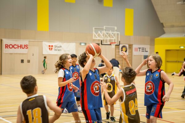 Basketball-129