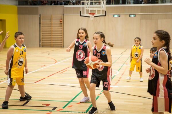 Basketball-142