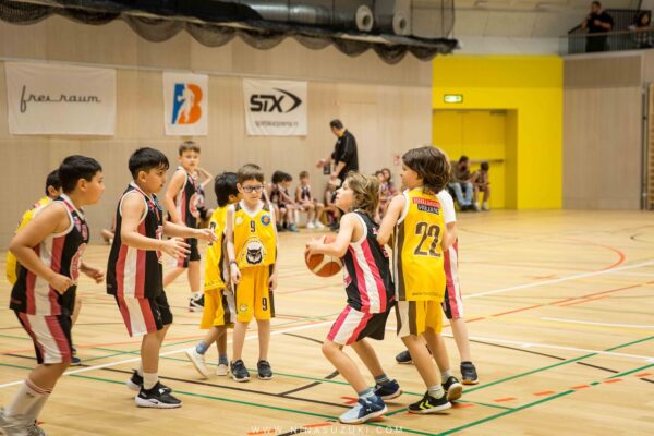 Basketball-155