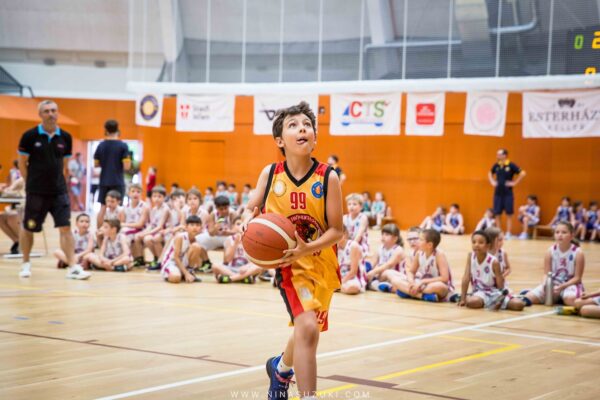 Basketball-158