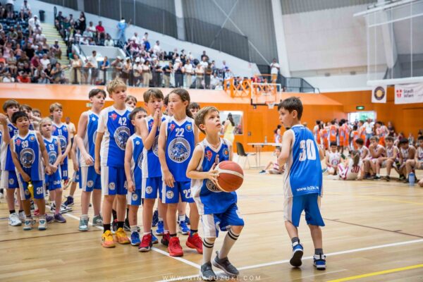 Basketball-178