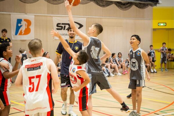 Basketball-185