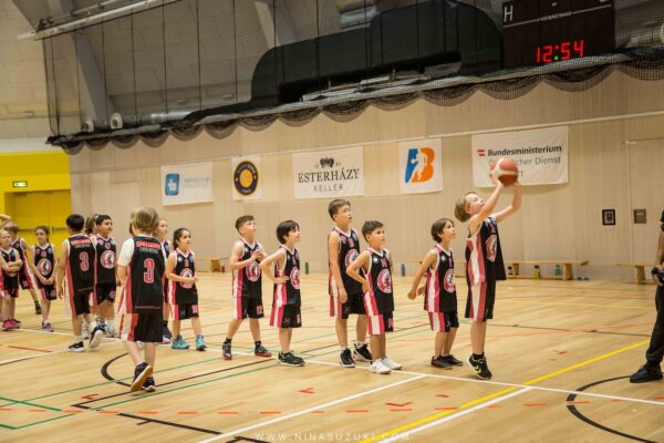 Basketball-215