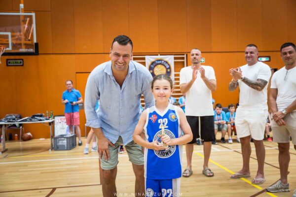 Basketball-216