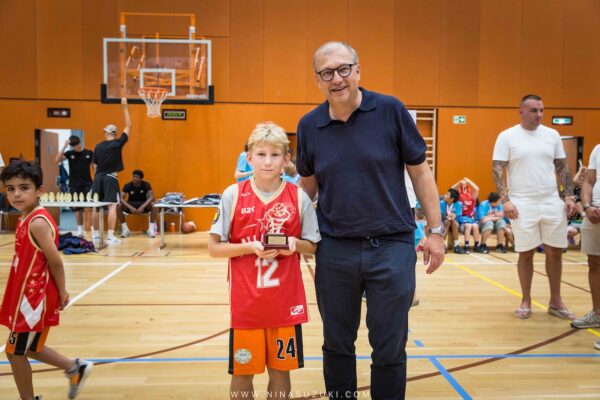 Basketball-219
