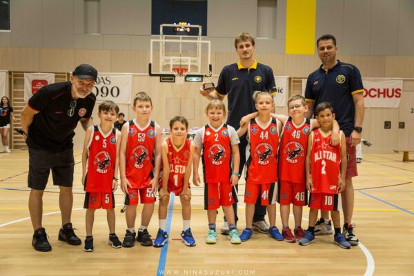 Basketball-254