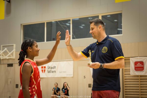Basketball-255