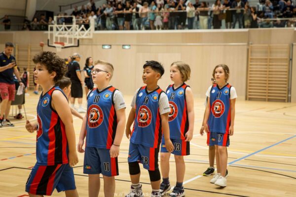 Basketball-61